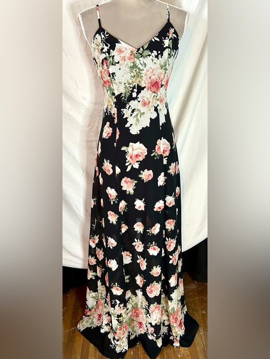 Lulus Dresses & Skirts - Lulus Black, Light Pink Floral Cross-Back Sheer Overlay Maxi Dress, Size S